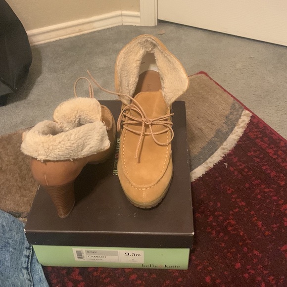 Roxy booties - Picture 2 of 7